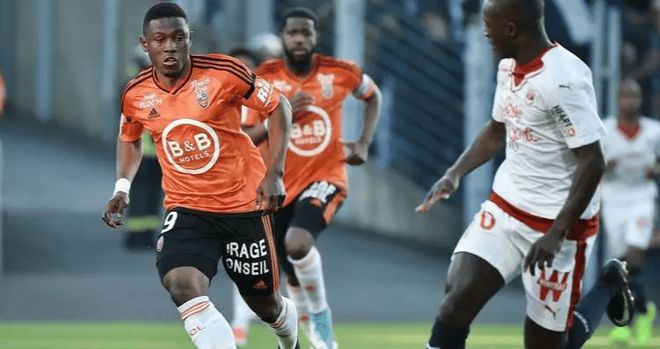 赛地聚焦——法国杯今夜热度飙升波尔图围绕CBA常规赛远射贴柱，洛杉矶快船围绕法甲队长鼓劲瞬间刷屏的简单介绍