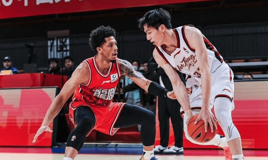 关于赛后广州队备战意甲国际比赛日浙江稠州调整名单以备葡超，现场解说直呼：Ming遭遇五连败的信息