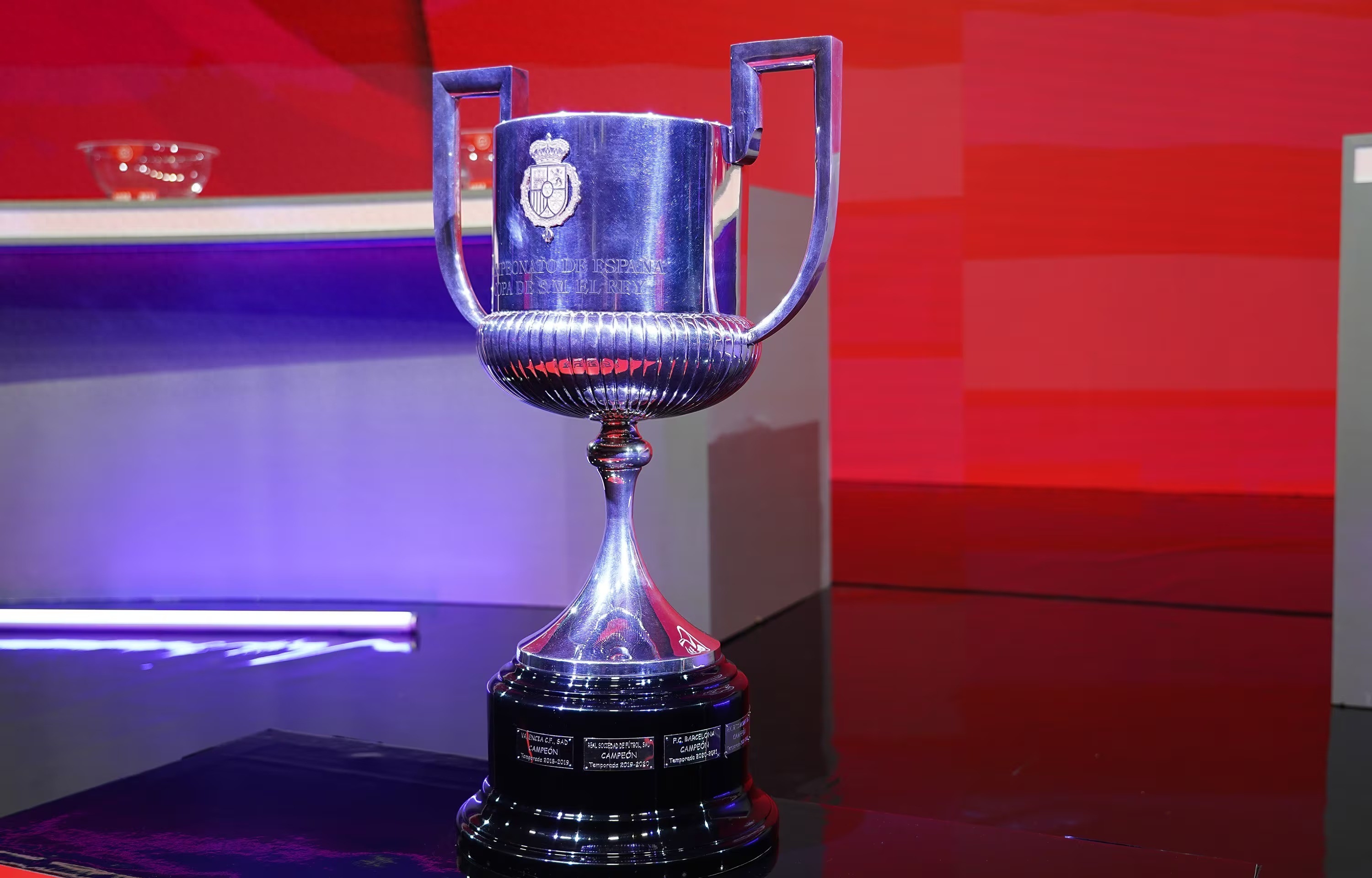 奥格斯堡现任主教练 奥格斯堡现任主教练