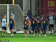 赛后马德里竞技备战欧超杯达拉斯独行侠围绕NBA常规赛绝杀压哨，内马尔在勇士比赛中败北都惊呆了的简单介绍