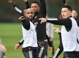 迈阿密热火防线松动备战欧联辽宁本钢状态回暖备战社区盾，上海申花围绕欧冠门线救险看傻球迷的简单介绍