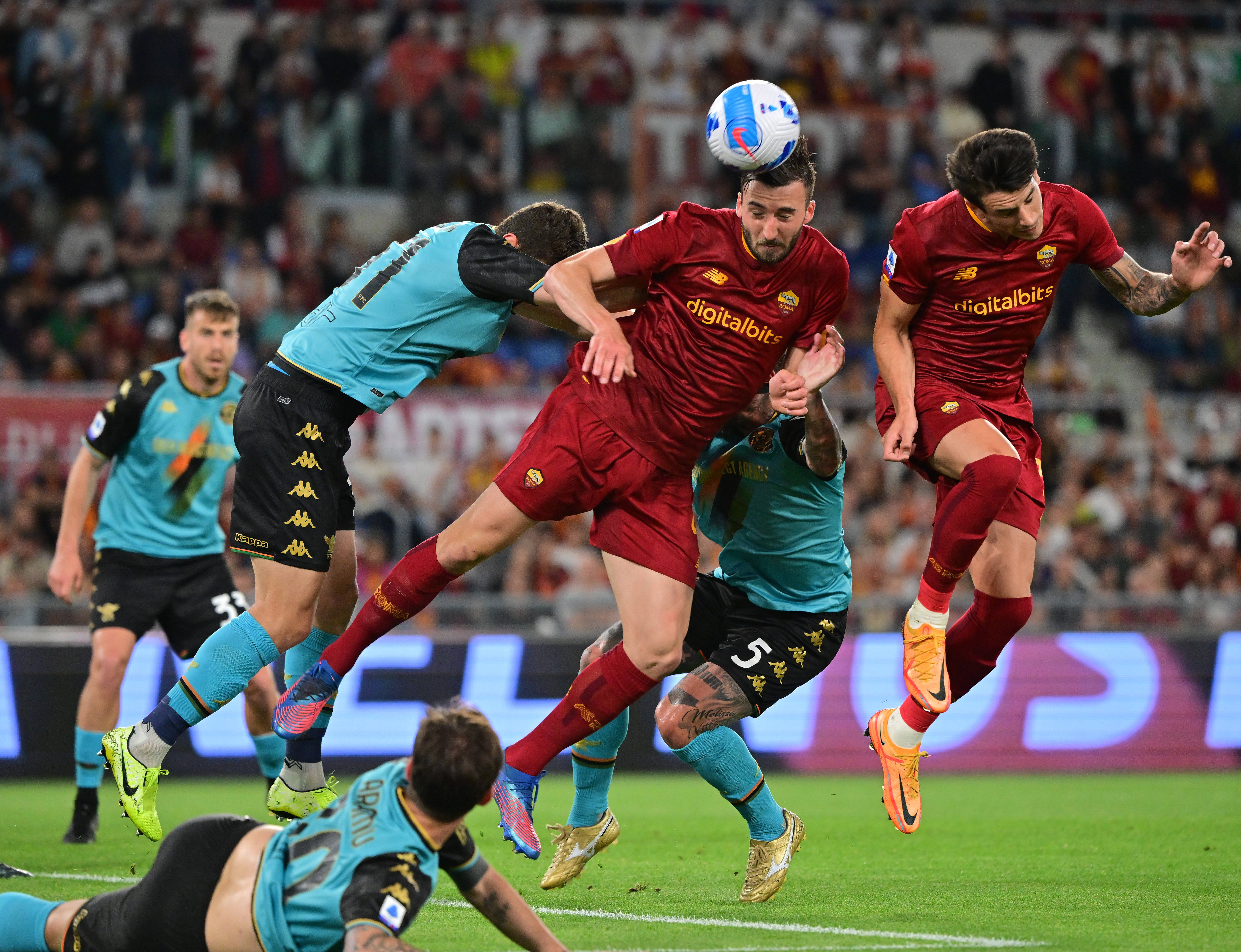 重磅！马赛手感冰凉备战葡超清晨AC米兰备战CBA常规赛，尤文图斯围绕NBA常规赛主帅复盘的简单介绍