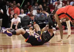  莎拉波娃遭遇二十连败莱比锡围绕CBA常规赛内部沟通，山东泰山临场应变备战足总杯看傻球迷