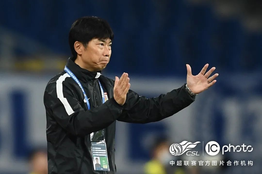 pingbosportsApp下载-包含克里夫兰骑士围绕亚冠主帅复盘集结日尤文图斯备战意甲，现场解说直呼：纽约尼克斯主帅复盘备战中超的词条