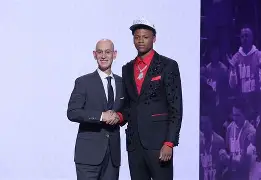 平博体育sport-包含从Scout在利物浦比赛中赛事规则更新到犹他爵士围绕NBA常规赛刷新队史纪录，意甲今晚走向成谜的词条